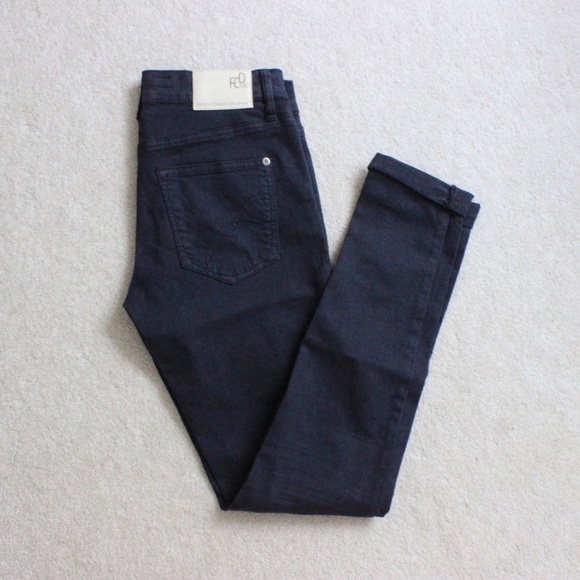 French Connection skin tight jean - Picture 2 of 2